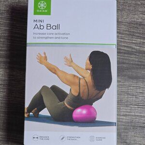 🧘Gaiam Mini Ab Ball, Fuchsia, 8 Inch, Inflatable, Brand New🪩